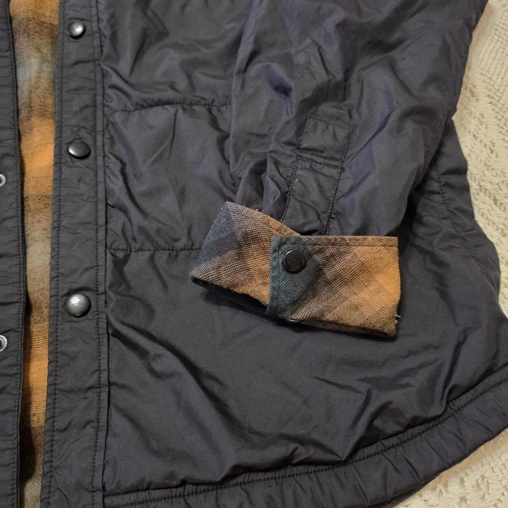 The North‎ Face Reversible Flannel Shirt Shacket Puffer Jacket  Large